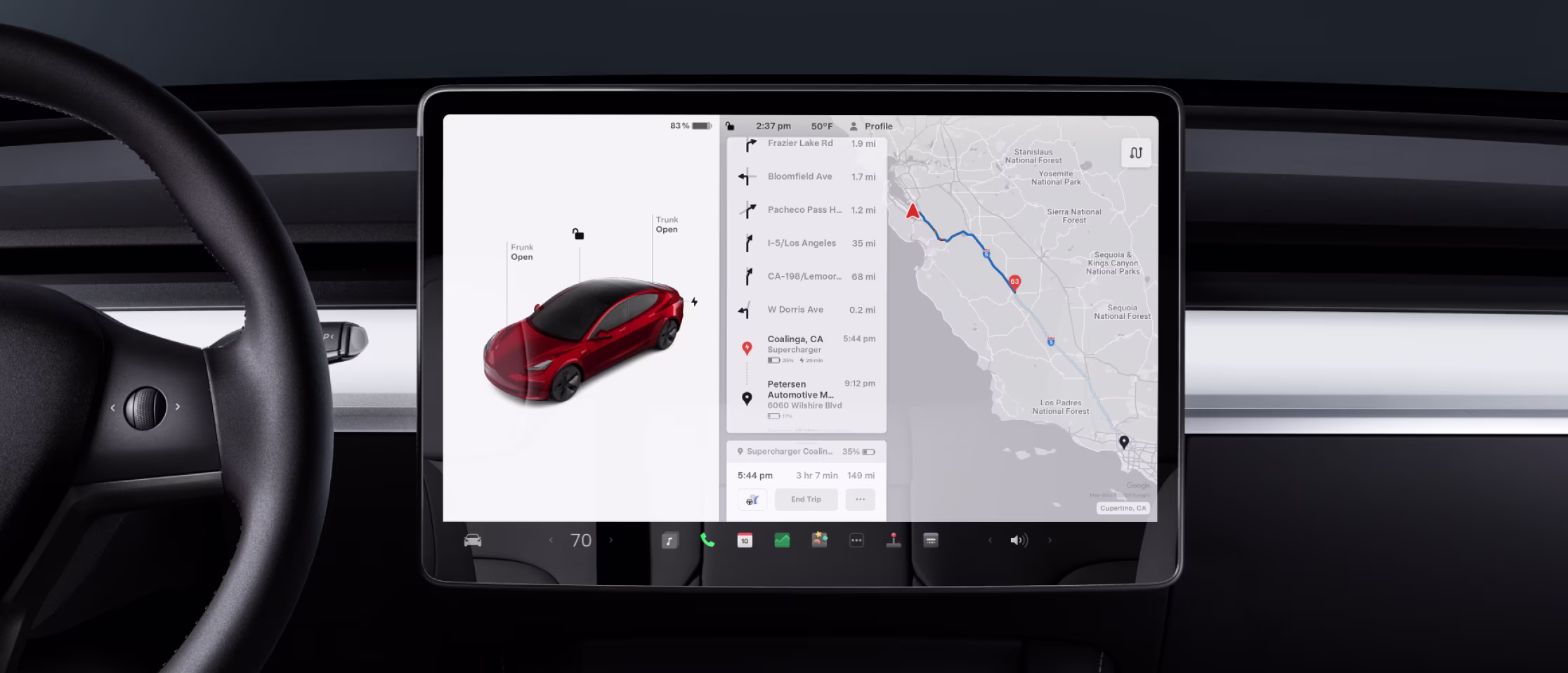 Araç ekranında harita ve önerilen şarj cihazları